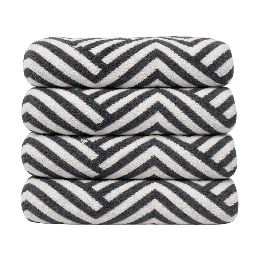 Durable plush 100% cotton towel 600GSM, large 75x150 cm - retains softness wash after wash