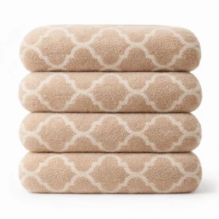 IZORRA 100% cotton bath towel 75x150 cm 600GSM — folded hero shot