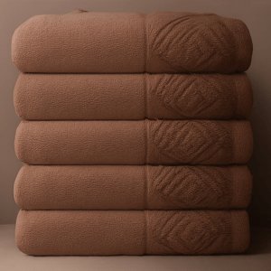 Folded bath towels in travel bag - IZORRA pack shot
