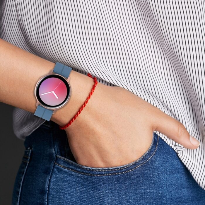 Universal Folding Buckle Silicone Watch Strap, 20mm / 22mm - Image 6