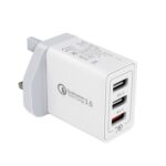 SDC-30W 3-Port QC3.0 USB Travel Charger with Micro USB Cable, UK Plug - Image 2