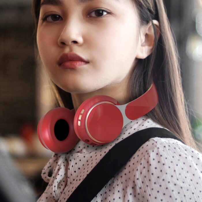 FG-07S Foldable Wireless On-Ear Headphones with Mic, AUX & TF Card - Image 6